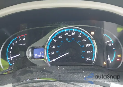 2011 Toyota Sienna Limited z USA, uszkodzony, nr VIN 5TDDK3DC1BS002387